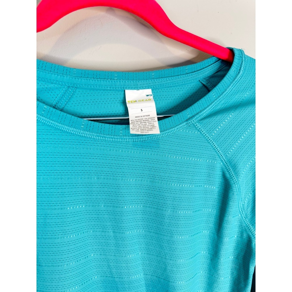 NWT Tek Gear Aqua Long Sleeve Athletic Top Mesh Lightweight Activewear - Picture 5 of 7